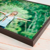 Фотография на холсте 60х80 в парящей теневой рамке цвета венге