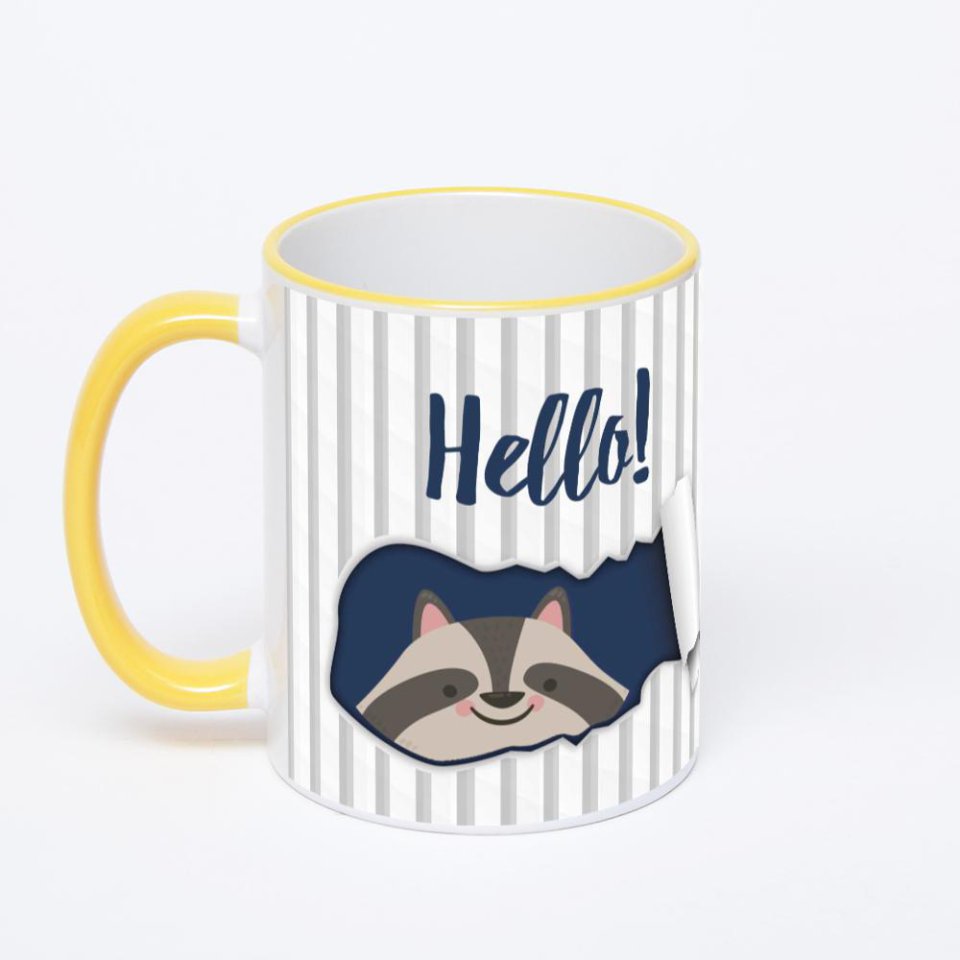 Кружка с желтой ручкой и ободком