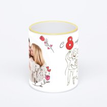 Кружка с желтой ручкой и ободком