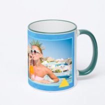 Кружка с зеленой ручкой и ободком