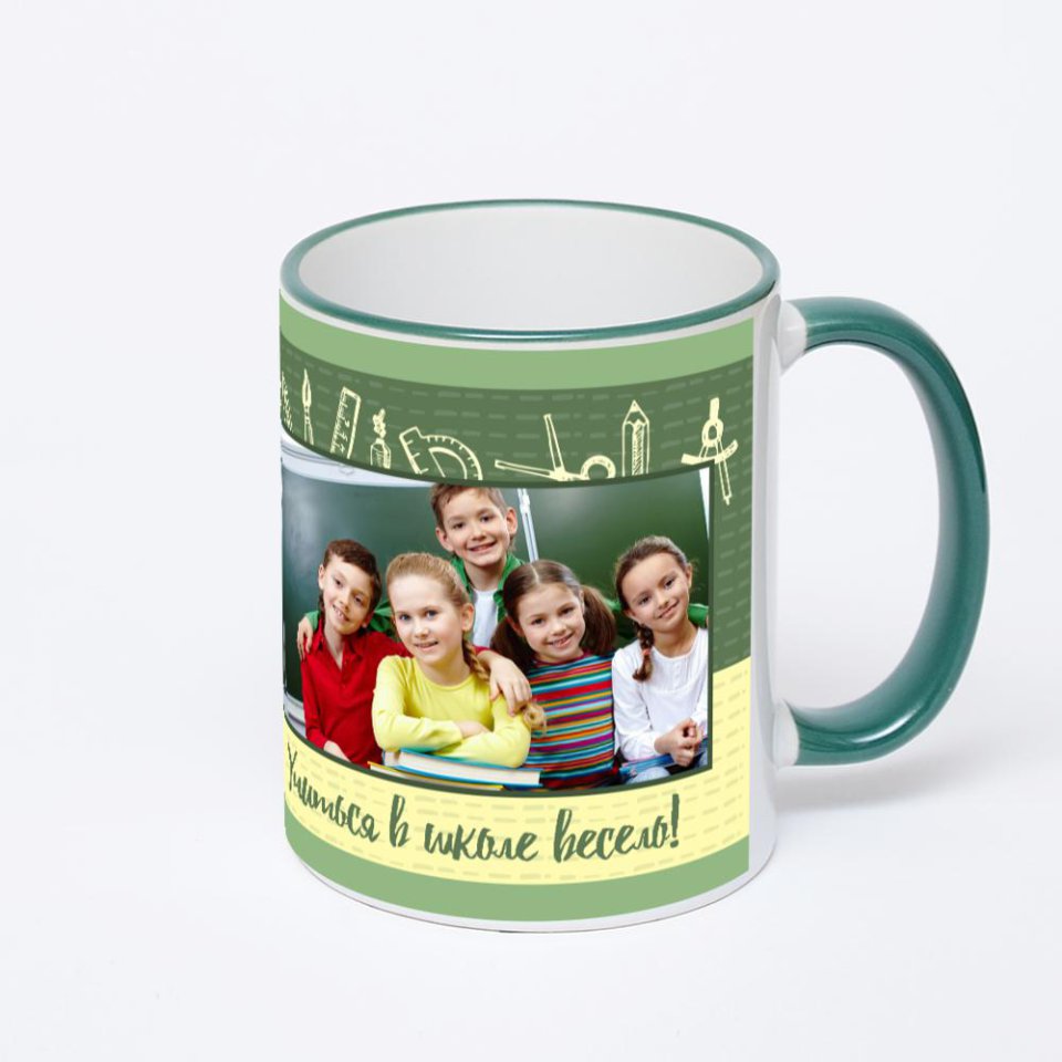 Кружка с зеленой ручкой и ободком