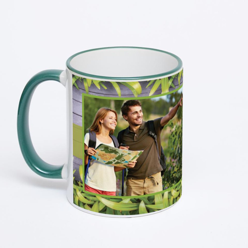 Кружка с зеленой ручкой и ободком