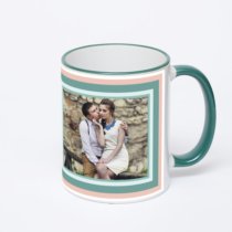 Кружка с зеленой ручкой и ободком