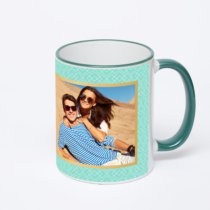 Кружка с зеленой ручкой и ободком