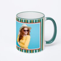 Кружка с зеленой ручкой и ободком