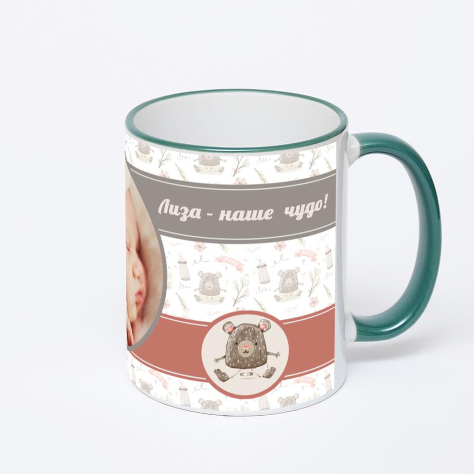 Кружка с зеленой ручкой и ободком