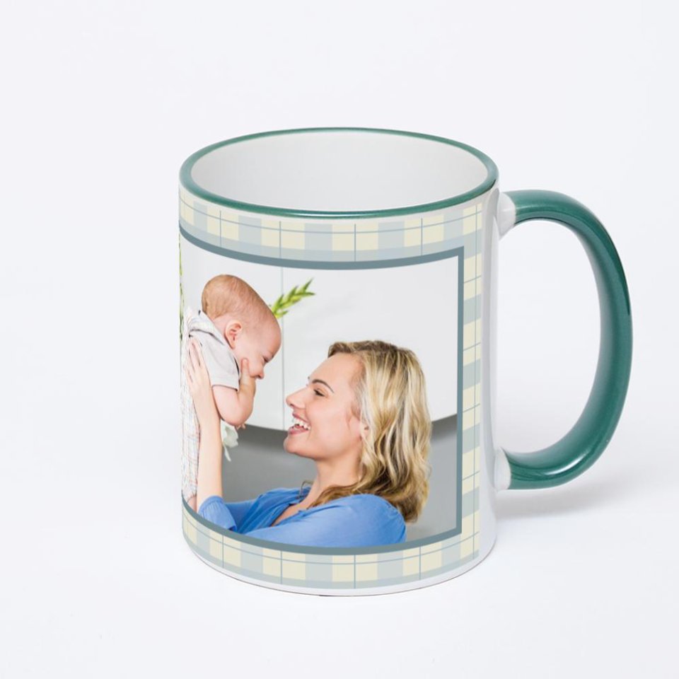 Кружка с зеленой ручкой и ободком