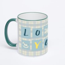 Кружка с зеленой ручкой и ободком