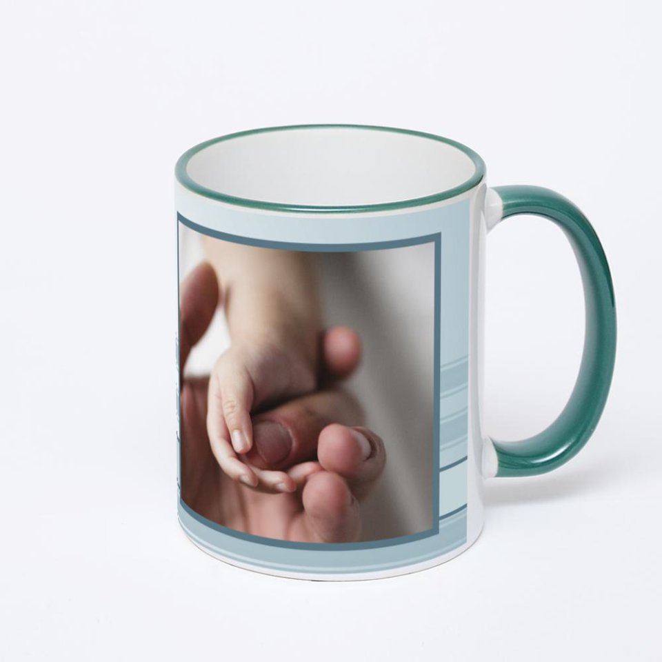 Кружка с зеленой ручкой и ободком