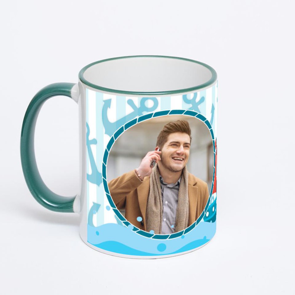 Кружка с зеленой ручкой и ободком