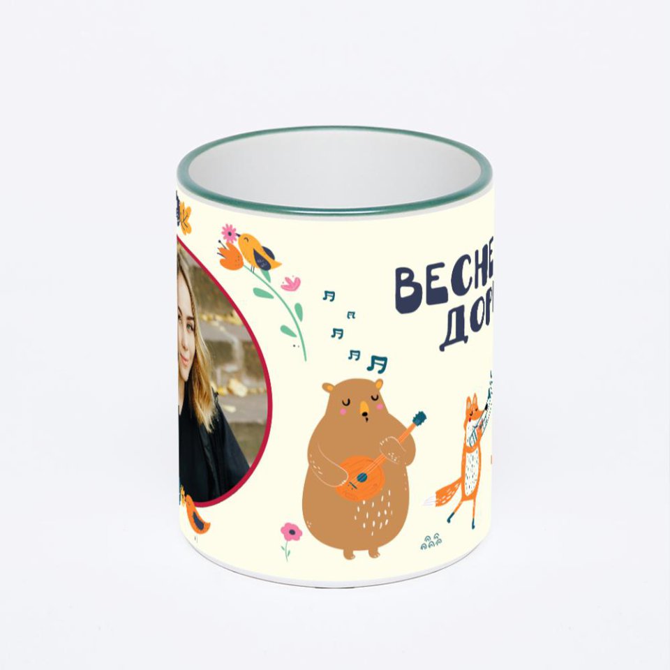 Кружка с зеленой ручкой и ободком