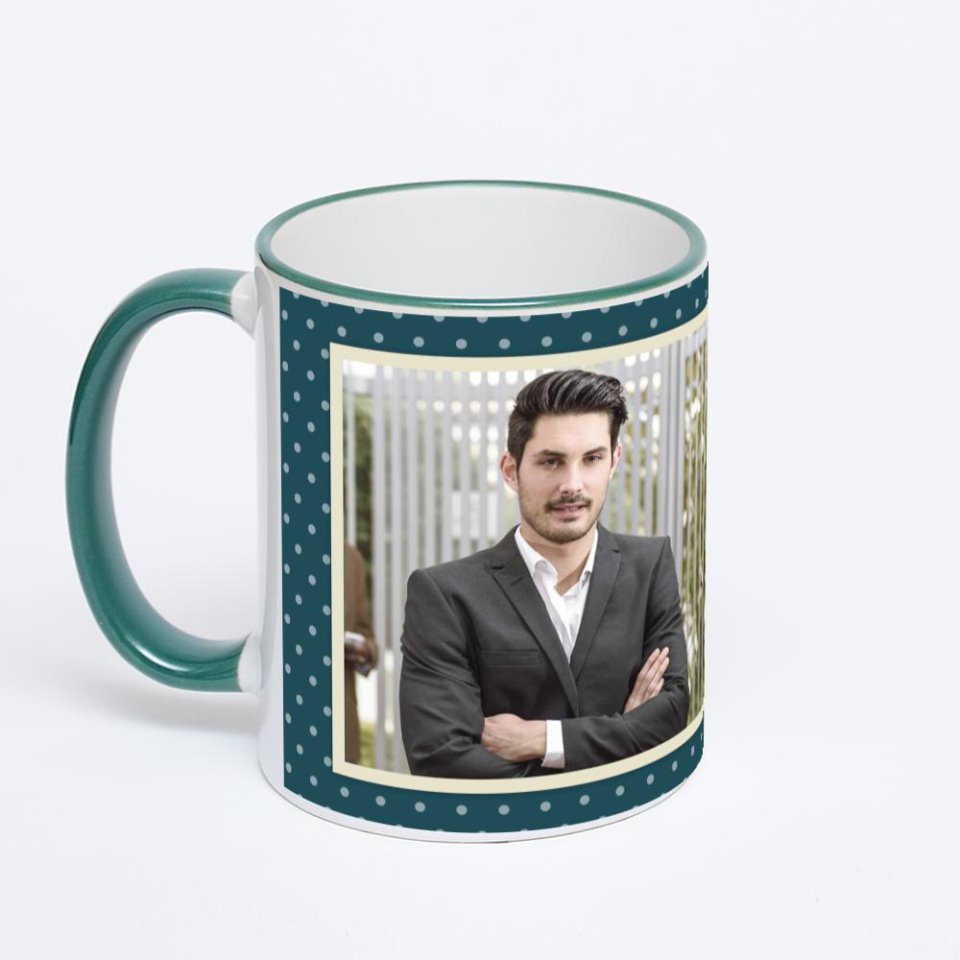 Кружка с зеленой ручкой и ободком