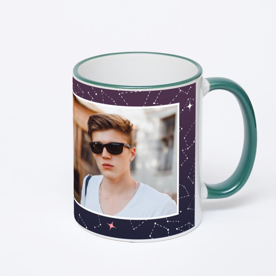 Кружка с зеленой ручкой и ободком