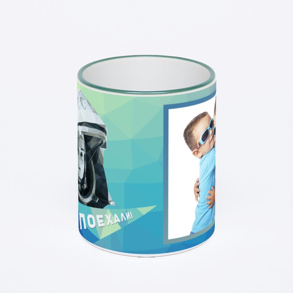 Кружка с зеленой ручкой и ободком