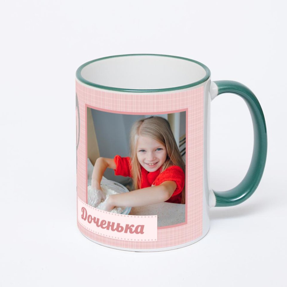 Кружка с зеленой ручкой и ободком