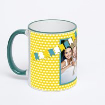 Кружка с зеленой ручкой и ободком