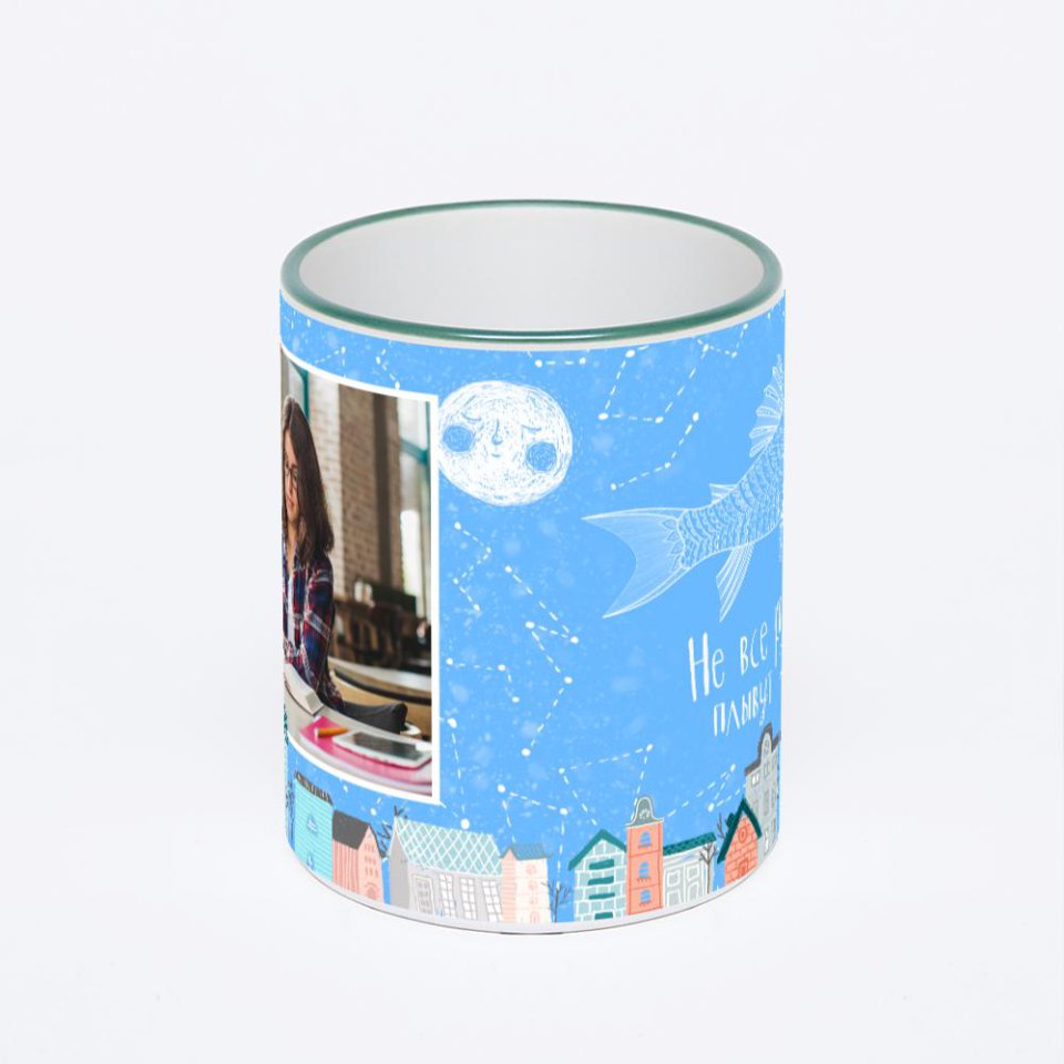 Кружка с зеленой ручкой и ободком