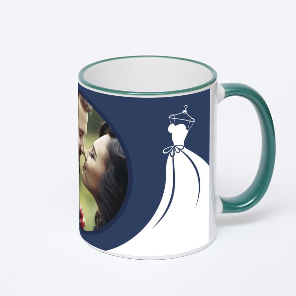 Кружка с зеленой ручкой и ободком