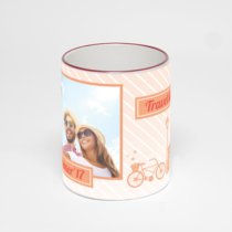 Кружка с бордовой ручкой и ободком