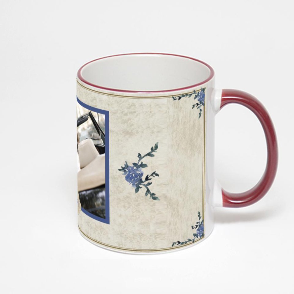 Кружка с бордовой ручкой и ободком