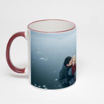 Кружка с бордовой ручкой и ободком