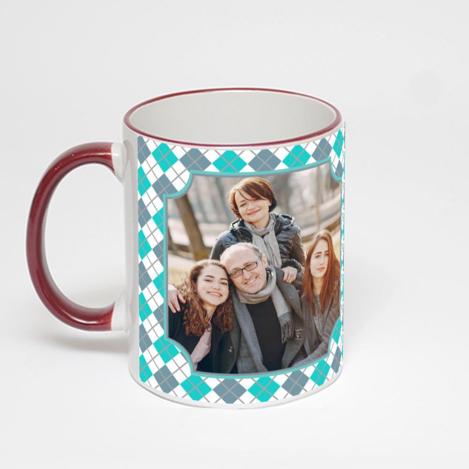 Кружка с бордовой ручкой и ободком