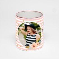 Кружка с бордовой ручкой и ободком