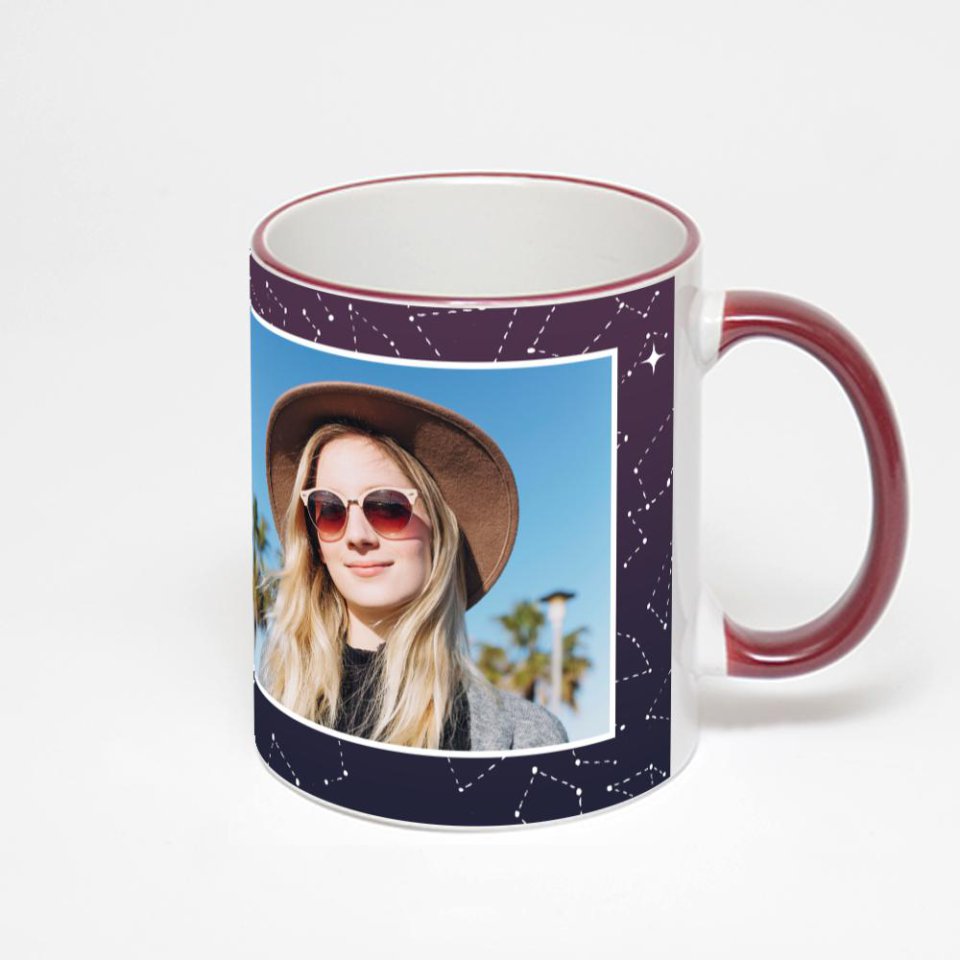 Кружка с бордовой ручкой и ободком