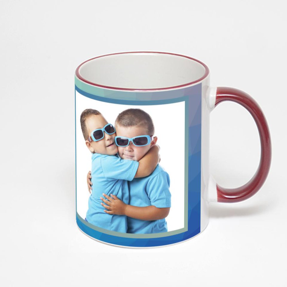 Кружка с бордовой ручкой и ободком