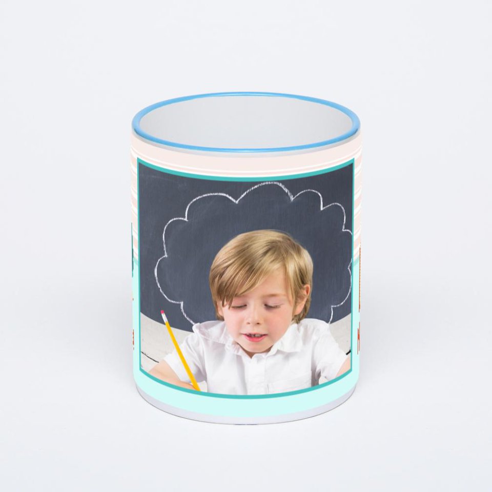 Кружка с синей ручкой и ободком