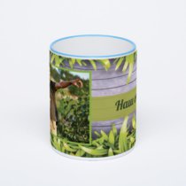 Кружка с синей ручкой и ободком