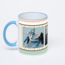 Кружка с синей ручкой и ободком