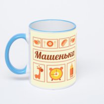 Кружка с синей ручкой и ободком