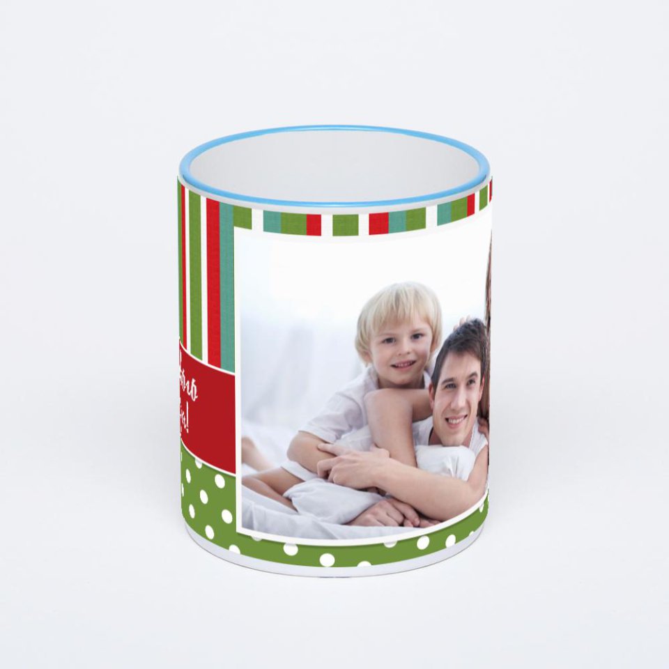 Кружка с синей ручкой и ободком