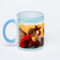 Кружка с синей ручкой и ободком