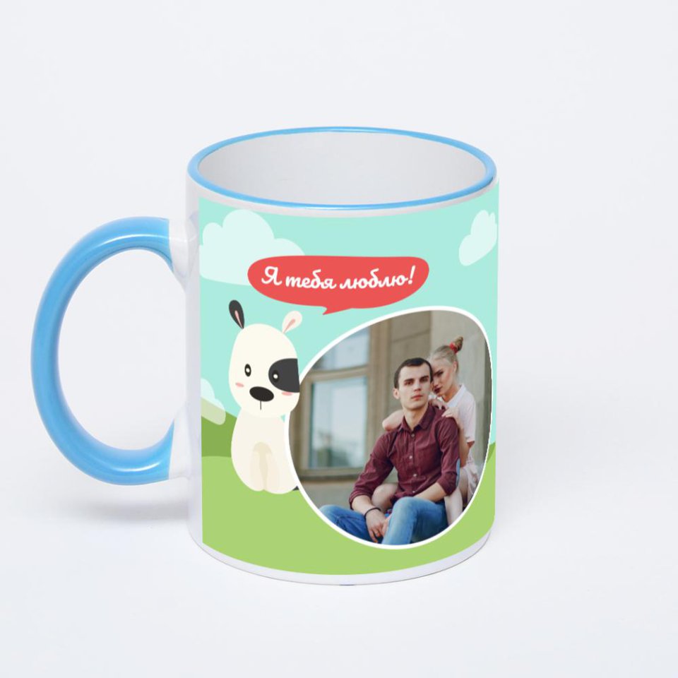 Кружка с синей ручкой и ободком