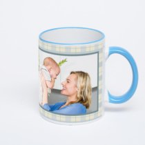 Кружка с синей ручкой и ободком