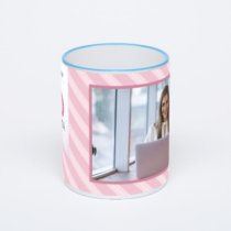 Кружка с синей ручкой и ободком