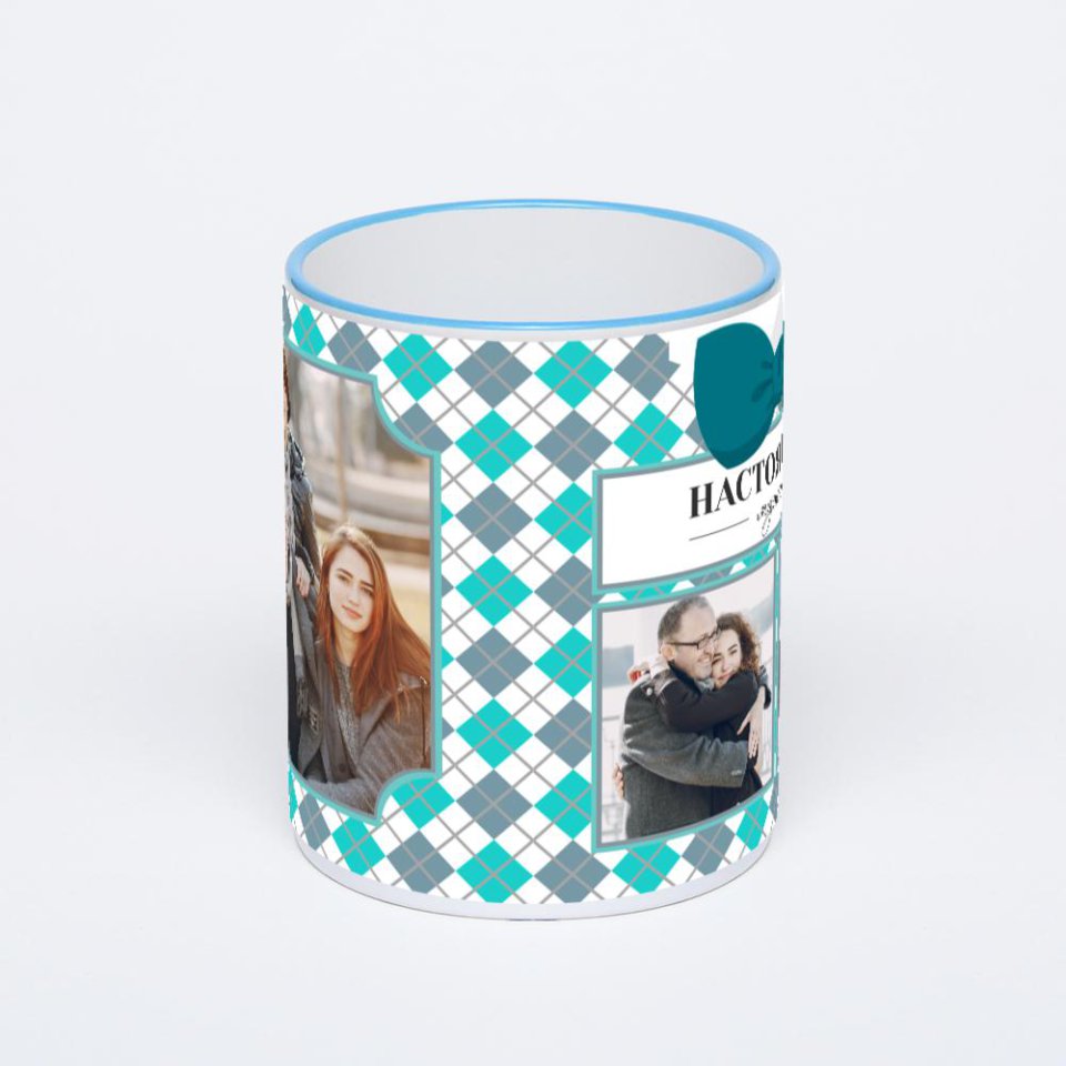 Кружка с синей ручкой и ободком