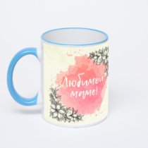 Кружка с синей ручкой и ободком