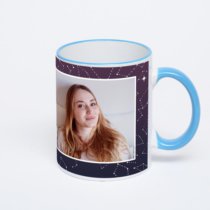 Кружка с синей ручкой и ободком