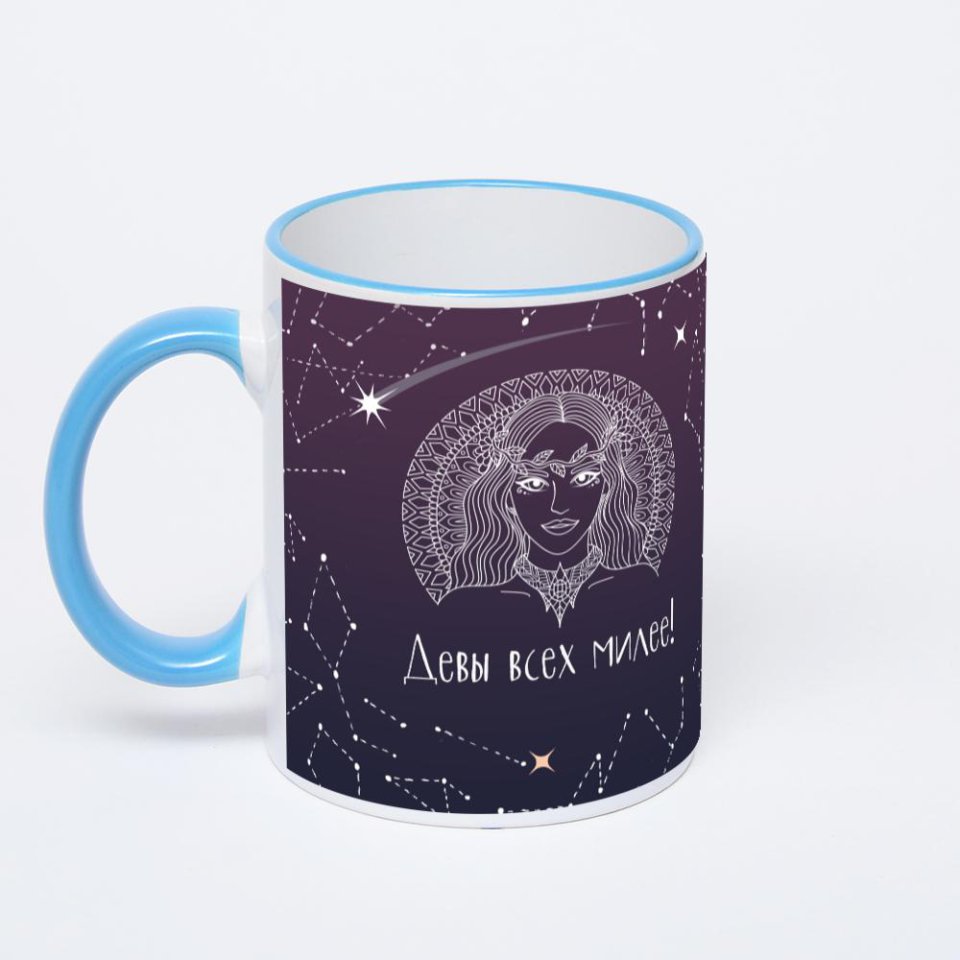 Кружка с синей ручкой и ободком