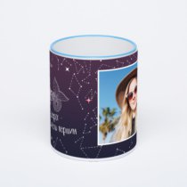 Кружка с синей ручкой и ободком