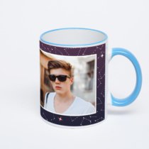 Кружка с синей ручкой и ободком