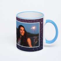 Кружка с синей ручкой и ободком