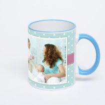 Кружка с синей ручкой и ободком