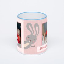 Кружка с синей ручкой и ободком