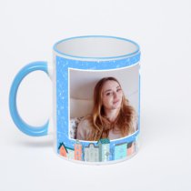 Кружка с синей ручкой и ободком