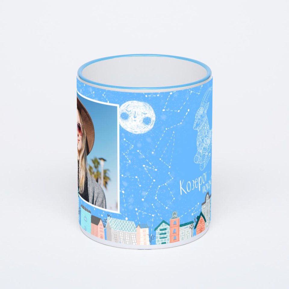 Кружка с синей ручкой и ободком