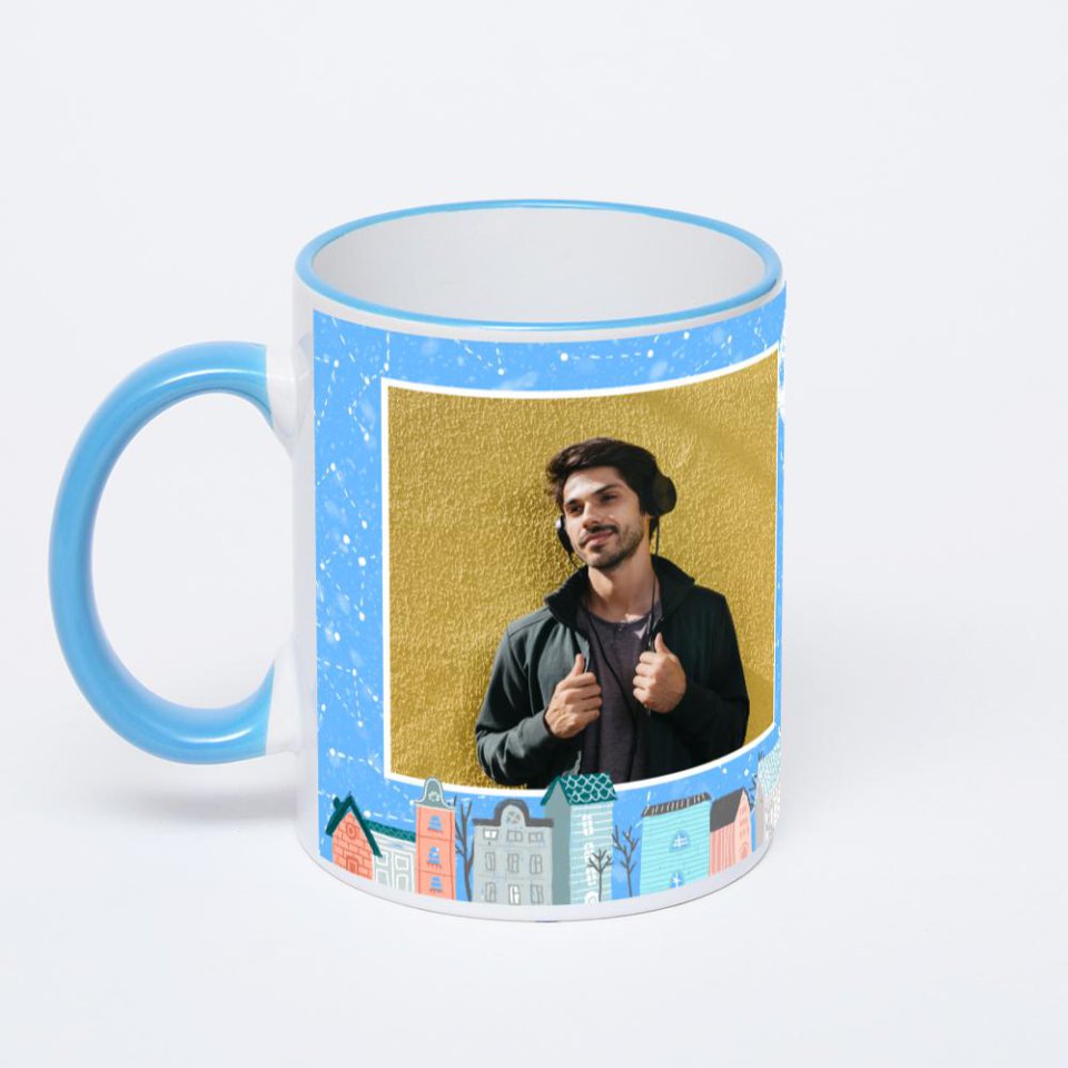 Кружка с синей ручкой и ободком